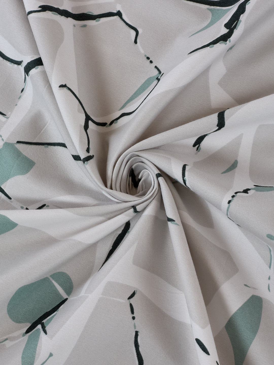 110 GSM Polyester Double Bed Bedsheet with 2 Pillow Covers Aromatica Collection - Image 4