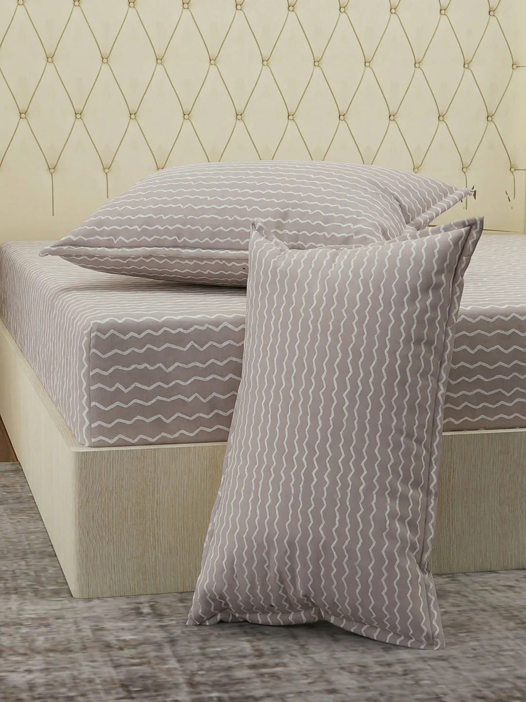 120 GSM Polyester Double Bed Bedsheet with 2 Pillow Covers Clara Collection - Image 5