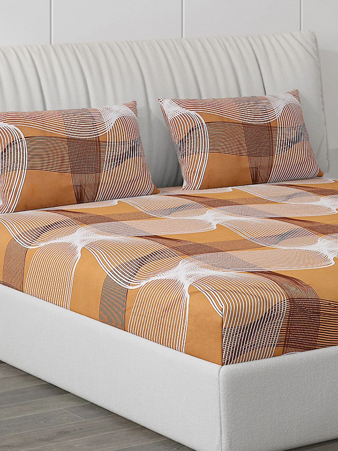 130 GSM Polyester Double Bed Bedsheet with 2 Pillow Covers - Image 5