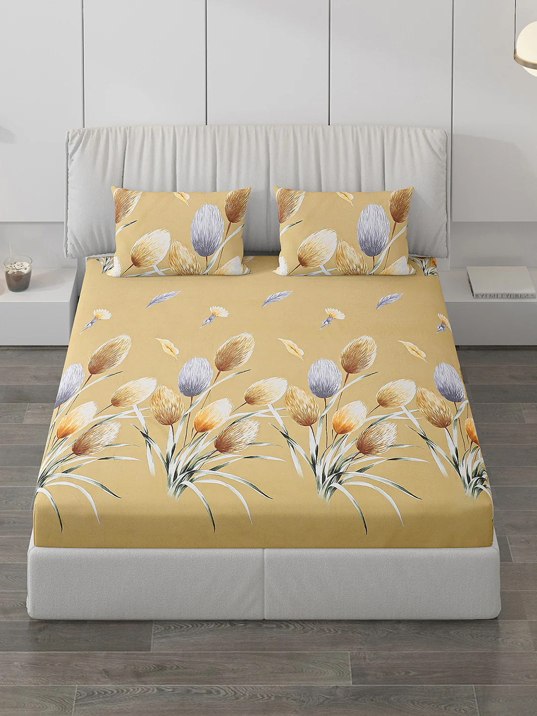 130 GSM Polyester Double Bed Bedsheet with 2 Pillow Covers - Image 2