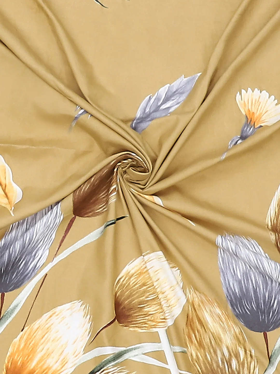 130 GSM Polyester Double Bed Bedsheet with 2 Pillow Covers - Image 9