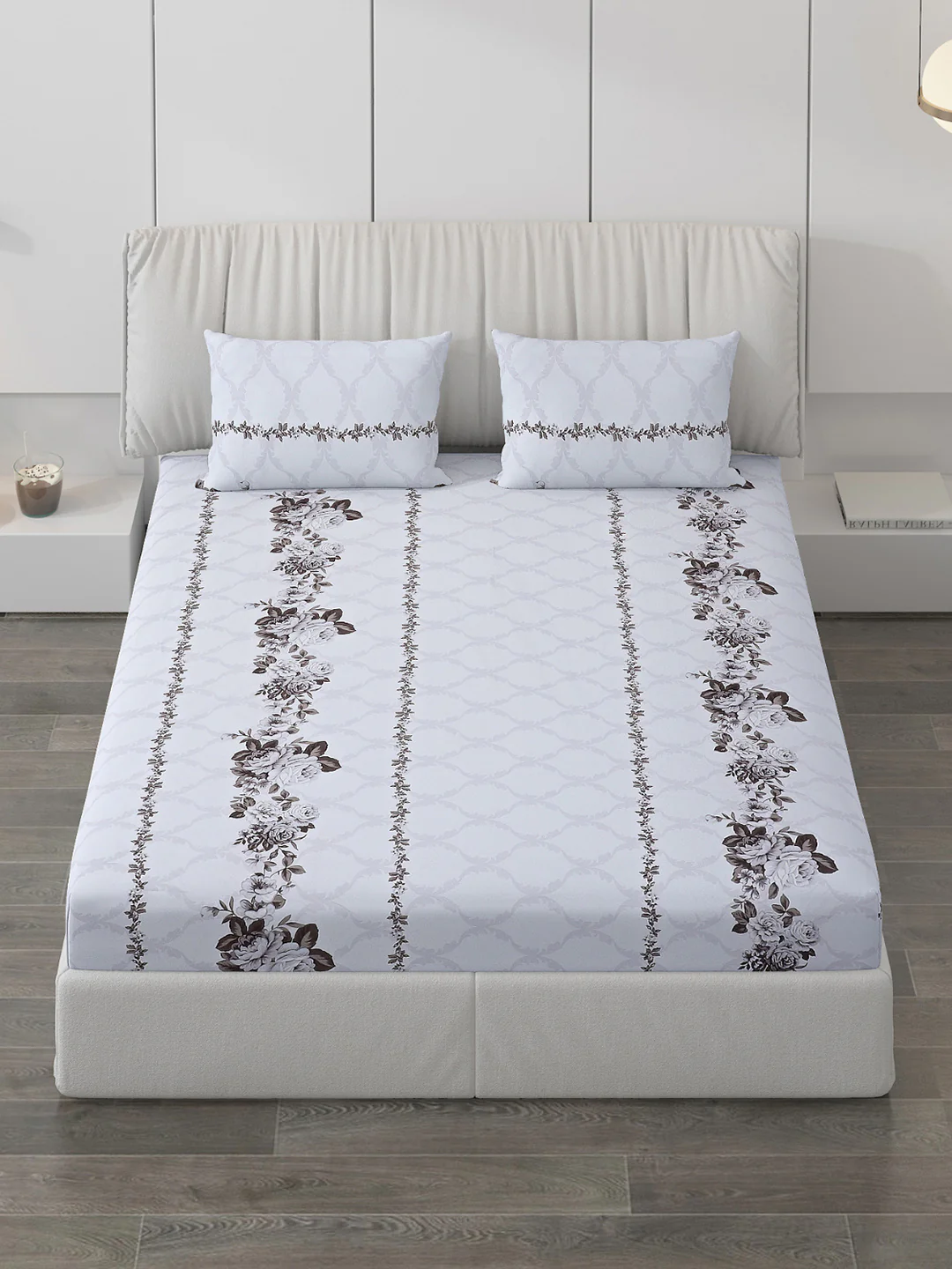 130 GSM Polyester Double Bed Bedsheet with 2 Pillow Covers - Image 2