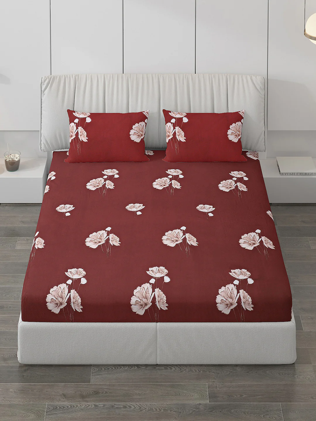 130 GSM Polyester Double Bed Bedsheet with 2 Pillow Covers - Image 2