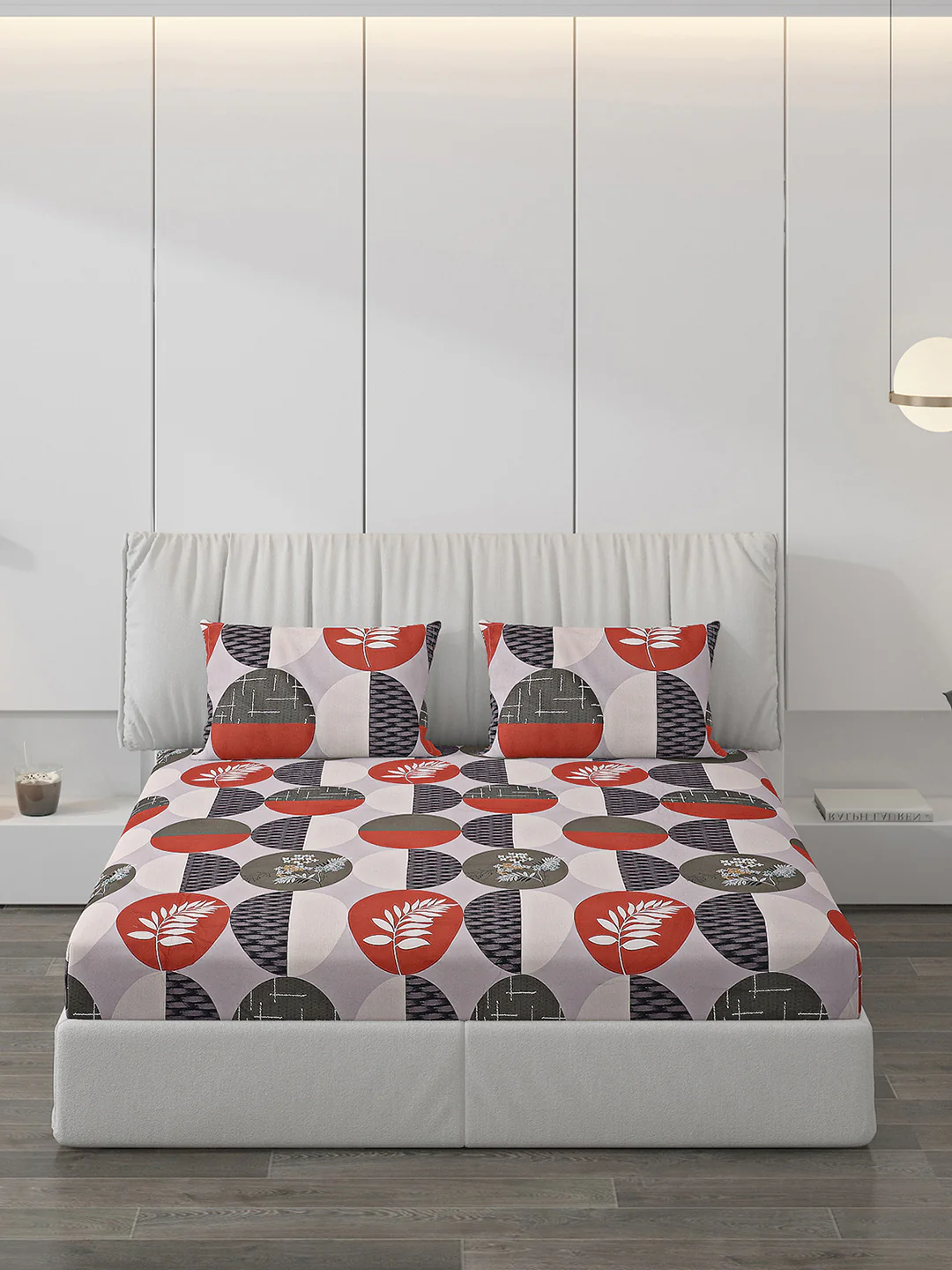 130 GSM Polyester Double Bed Bedsheet with 2 Pillow Covers - Image 3