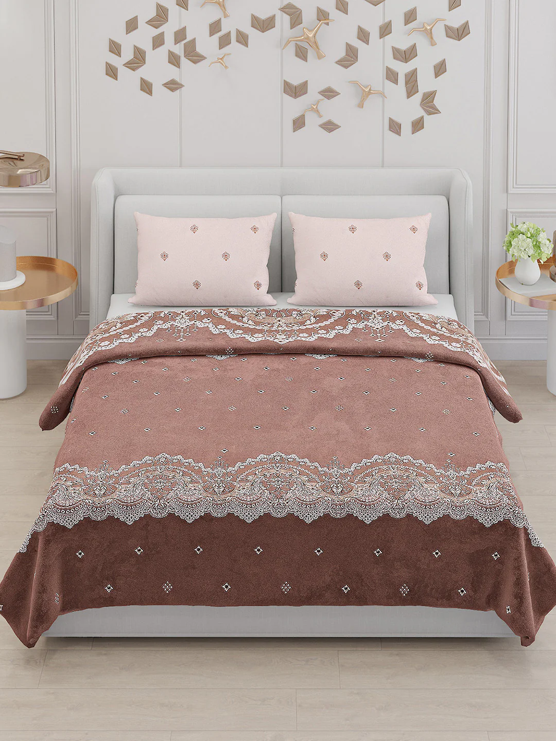 130 GSM Polyester Double Bed Bedsheet with 2 Pillow Covers - Image 2
