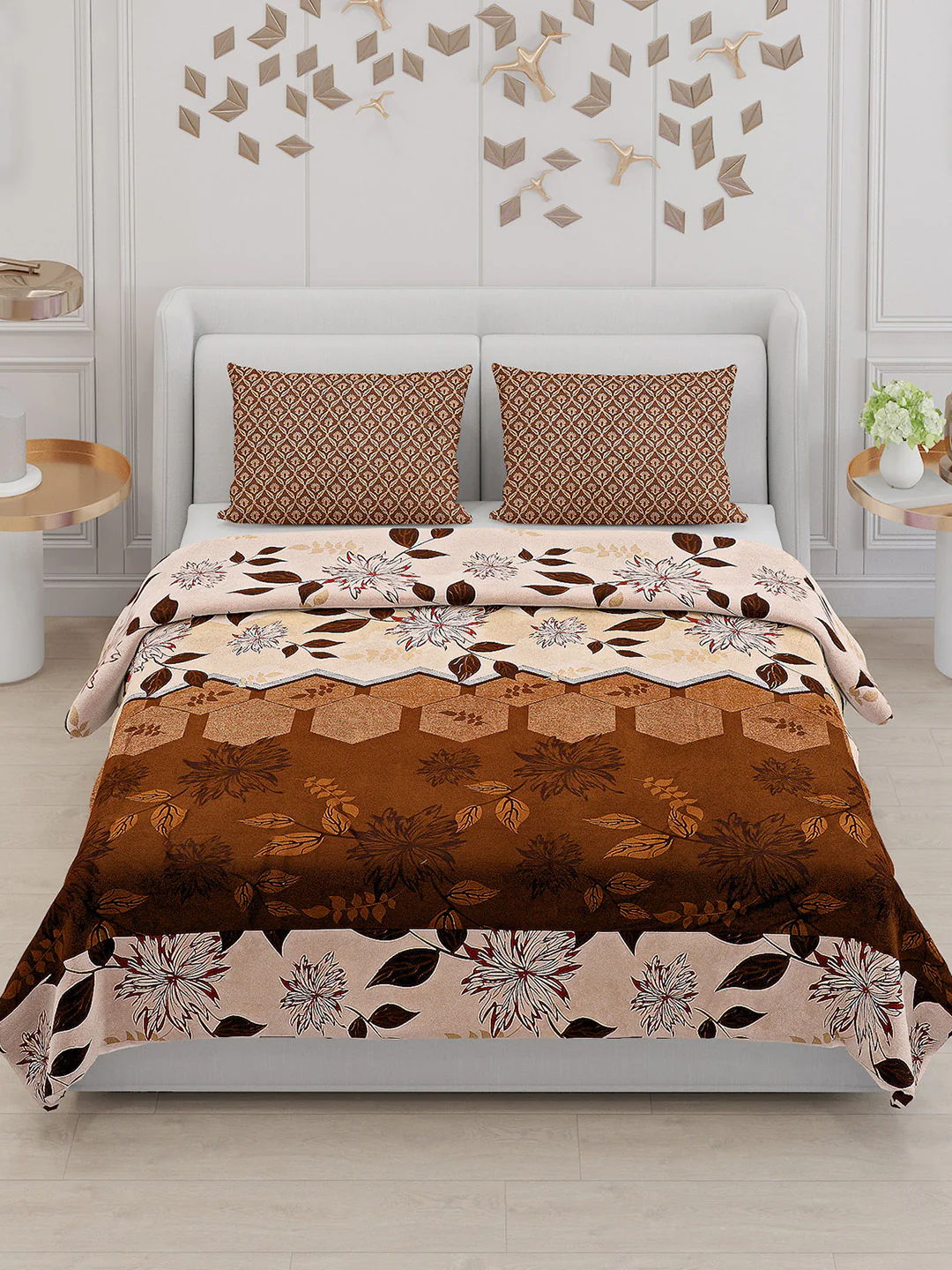 130 GSM Polyester Double Bed Bedsheet with 2 Pillow Covers - Image 2