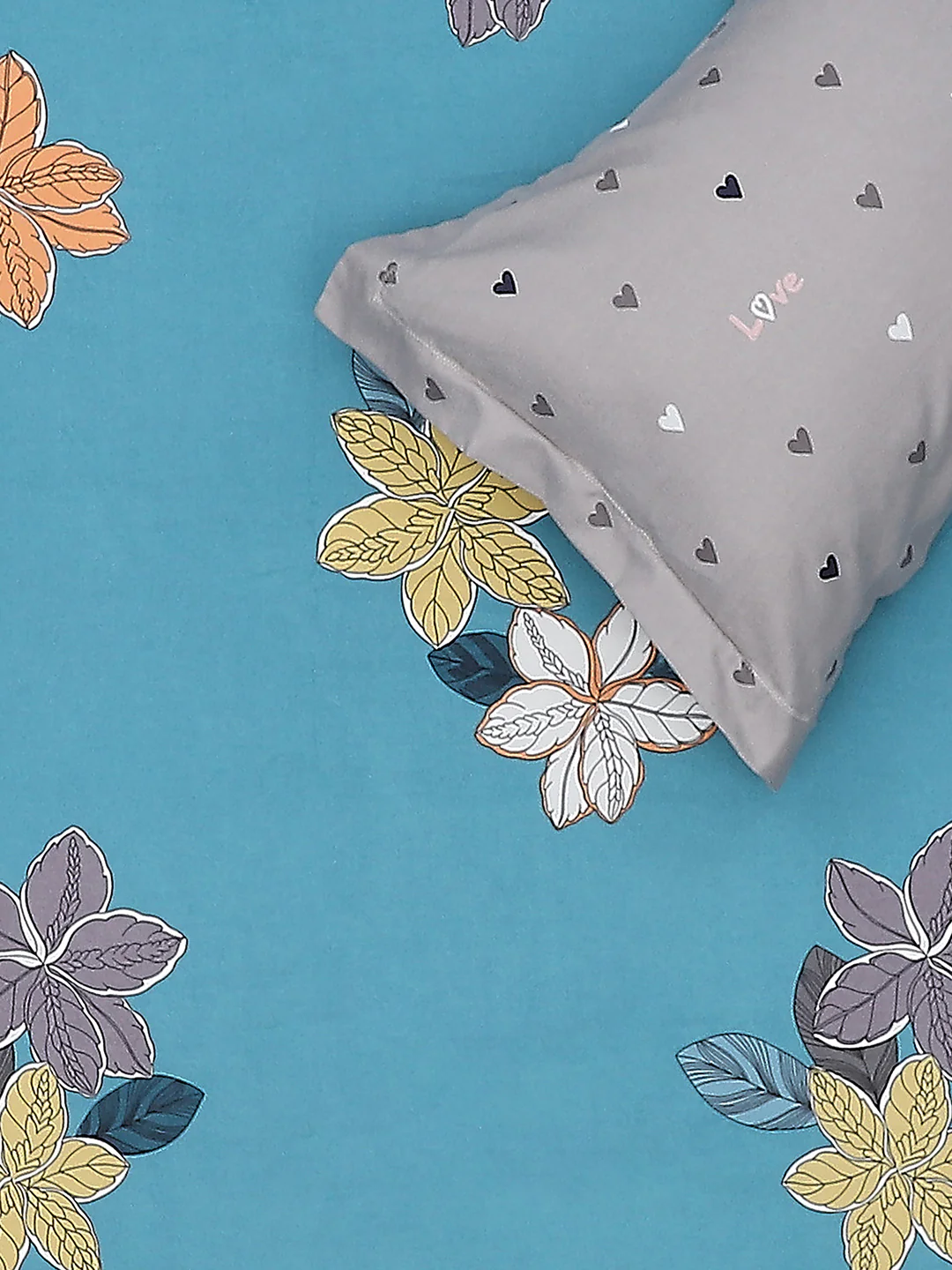 130 GSM Polyester Double Bed Bedsheet with 2 Pillow Covers - Image 6