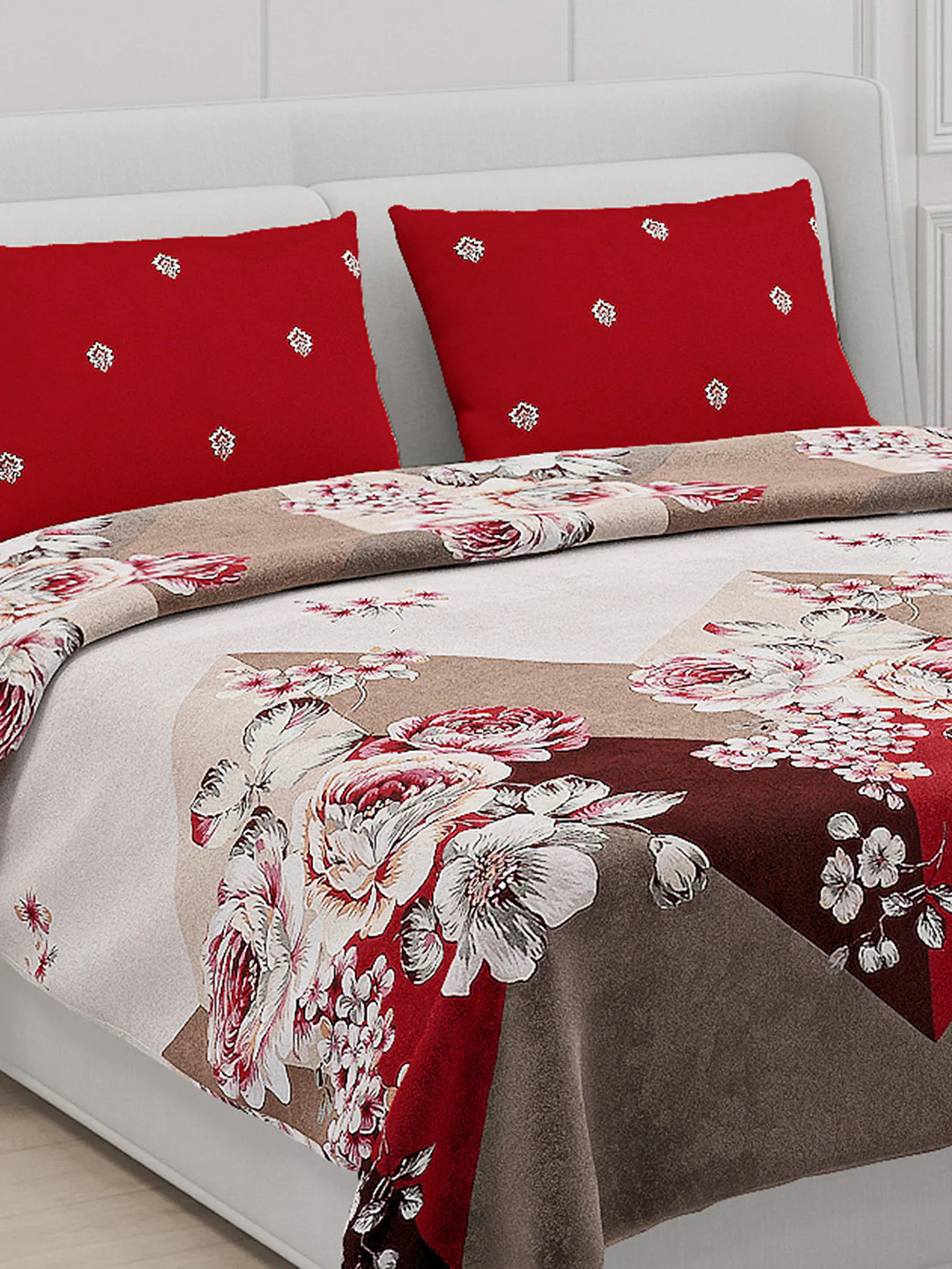 130 GSM Polyester Double Bed Bedsheet with 2 Pillow Covers - Image 5