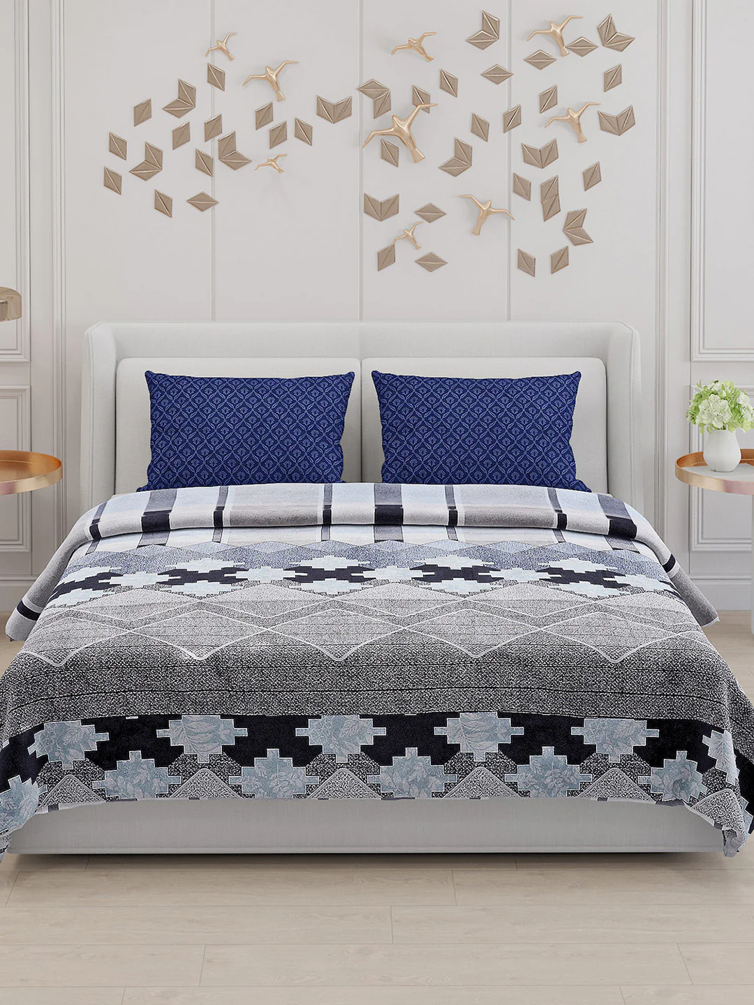 130 GSM Polyester Double Bed Bedsheet with 2 Pillow Covers - Image 3