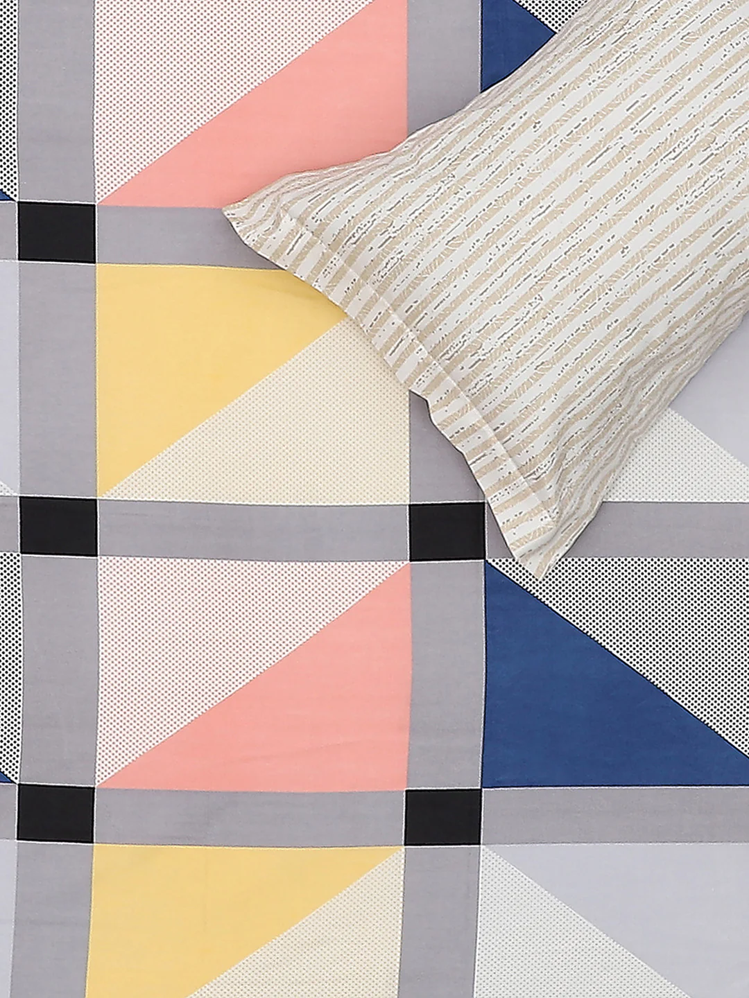 130 GSM Polyester Double Bed Bedsheet with 2 Pillow Covers - Image 6