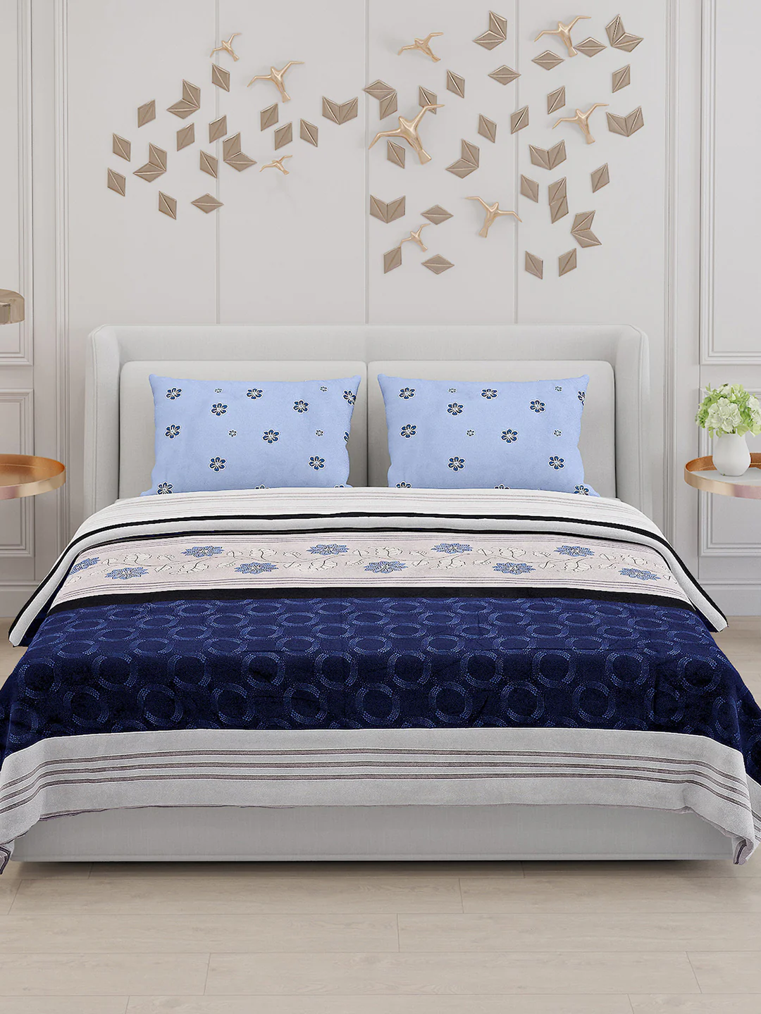 130 GSM Polyester Double Bed Bedsheet with 2 Pillow Covers - Image 3