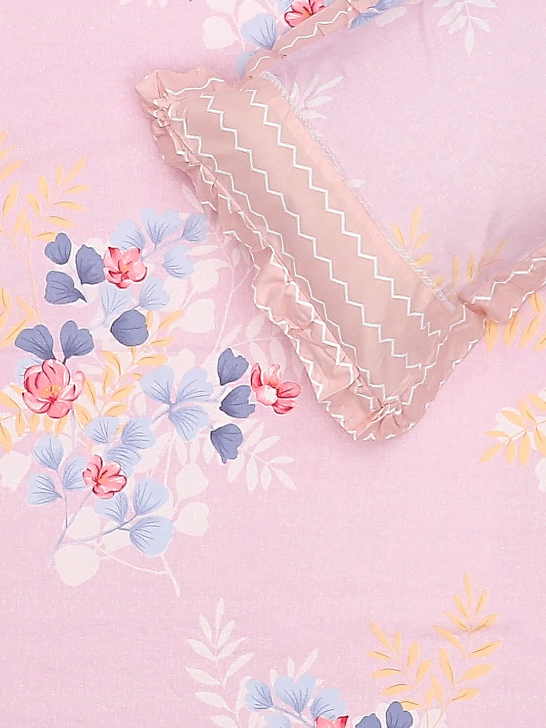 130 GSM Polyester Double Bed Bedsheet with 2 Pillow Covers - Image 6