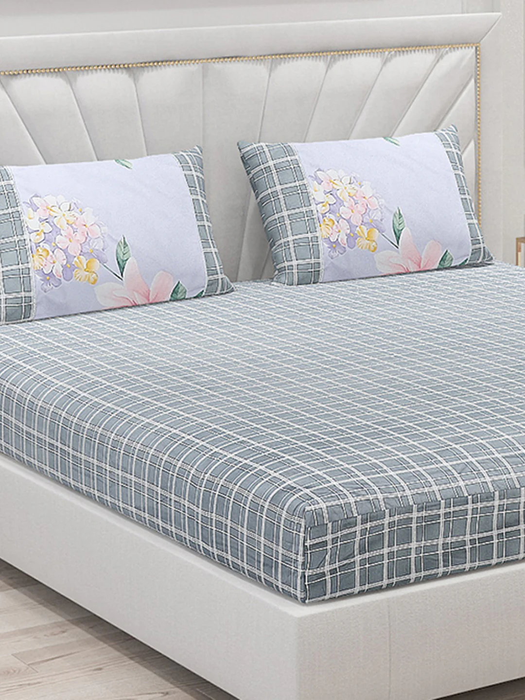 130 GSM Polyester Double Bed Bedsheet with 2 Pillow Covers - Image 5