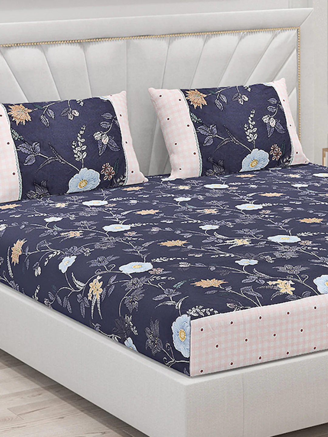 130 GSM Polyester Double Bed Bedsheet with 2 Pillow Covers - Image 5