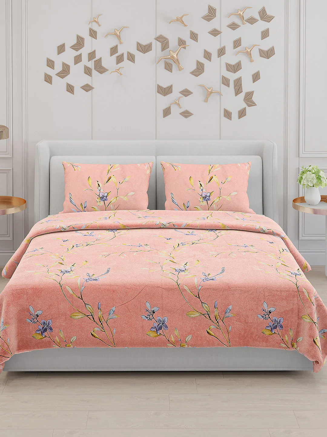 130 GSM Polyester Double Bed Bedsheet with 2 Pillow Covers - Image 3