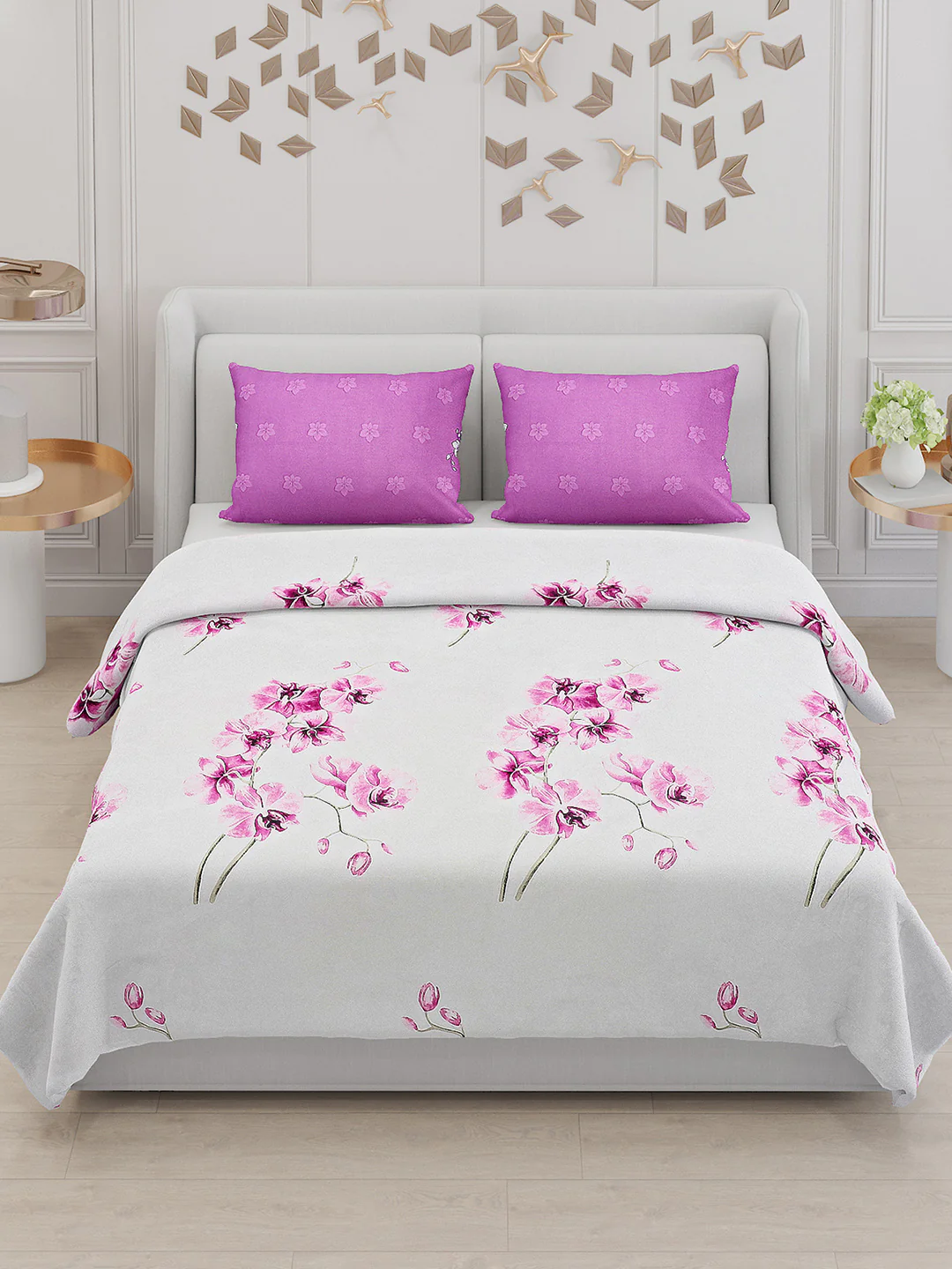 130 GSM Polyester Double Bed Bedsheet with 2 Pillow Covers - Image 2