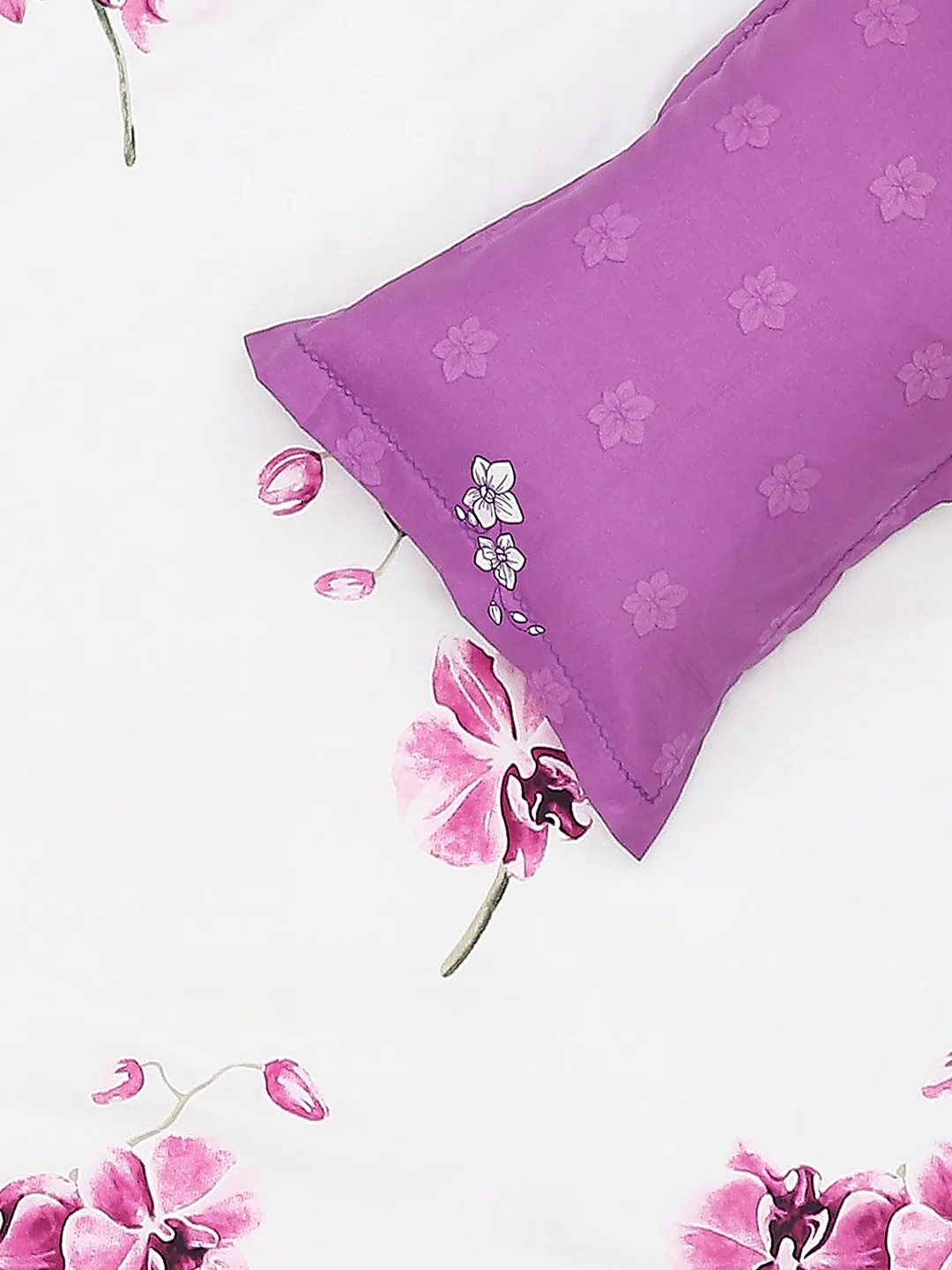 130 GSM Polyester Double Bed Bedsheet with 2 Pillow Covers - Image 6