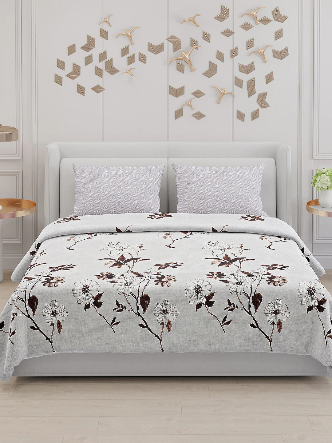 130 GSM Polyester Double Bed Bedsheet with 2 Pillow Covers - Image 3