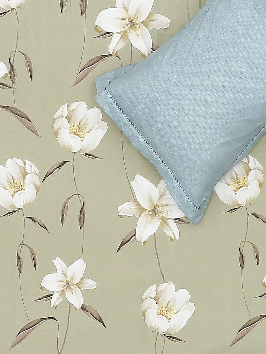 130 GSM Polyester Double Bed Bedsheet with 2 Pillow Covers - Image 6