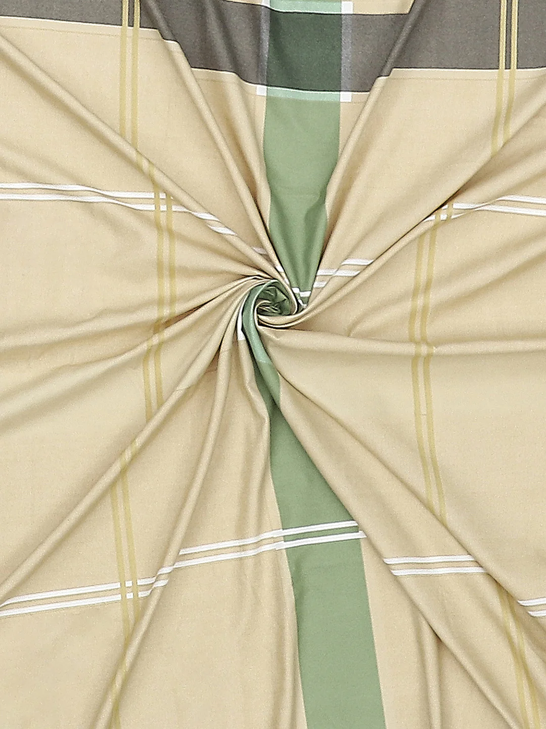 130 GSM Polyester Double Bed Bedsheet with 2 Pillow Covers - Image 9