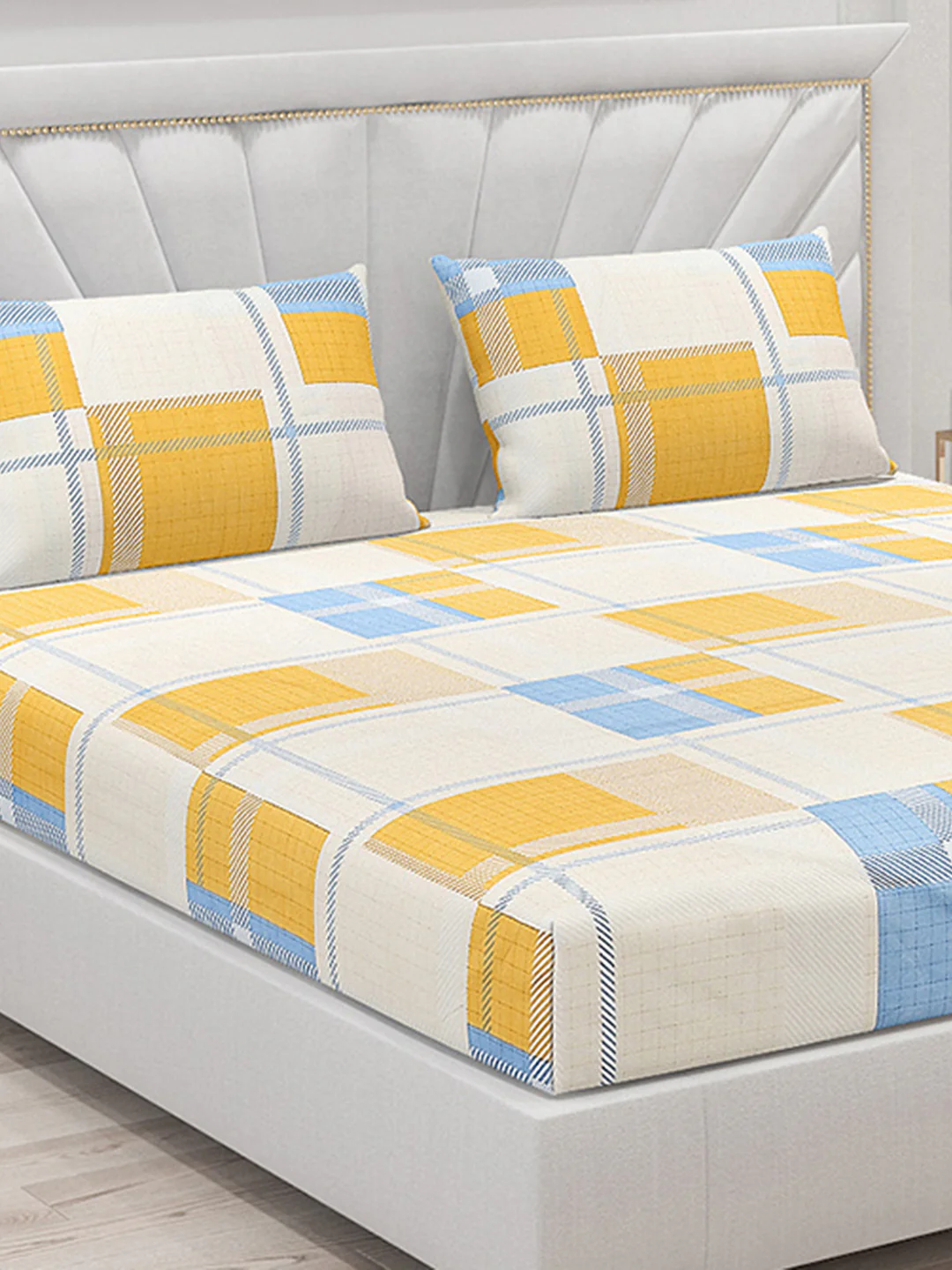 130 GSM Polyester Double Bed Bedsheet with 2 Pillow Covers - Image 5