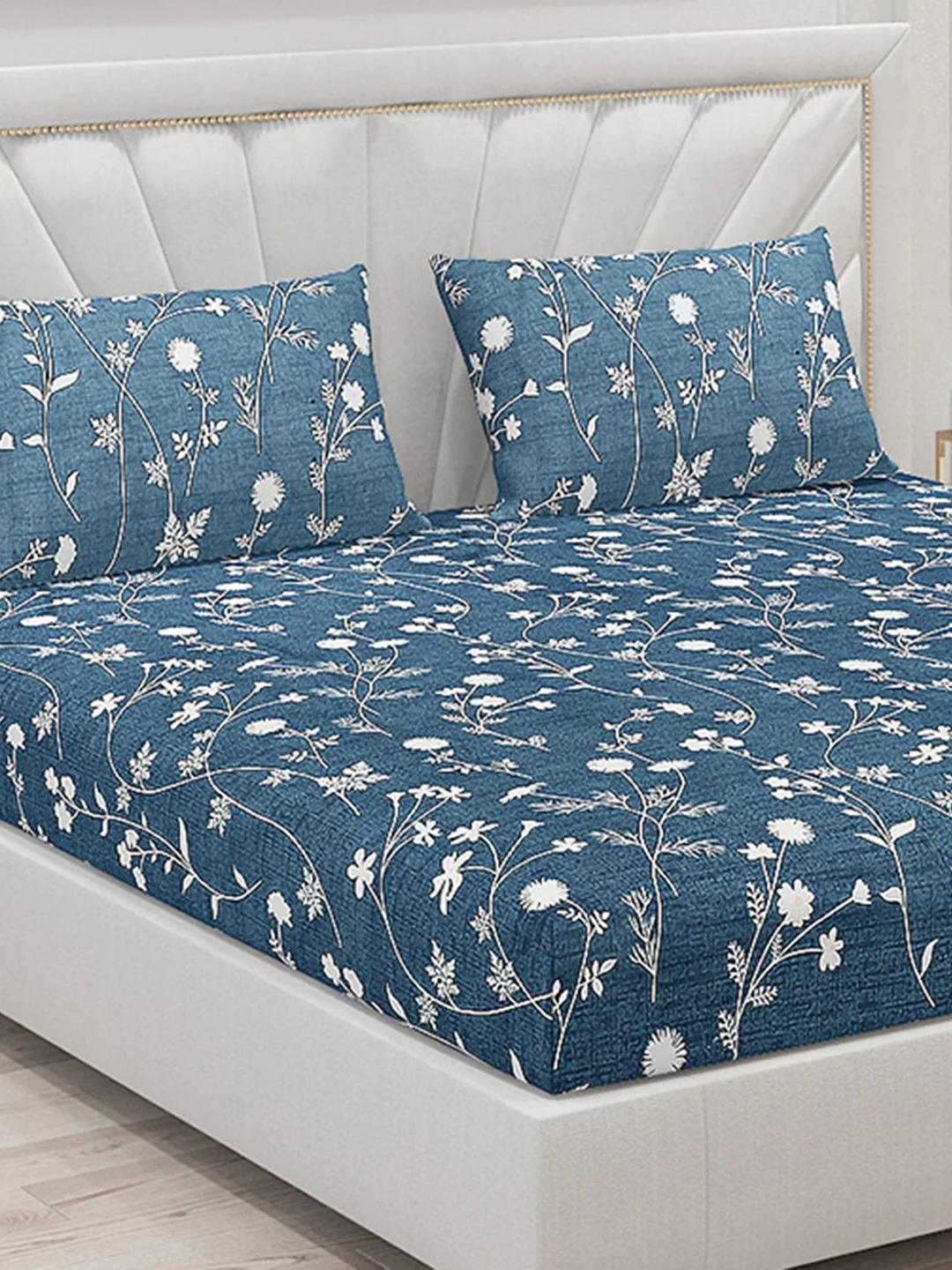 130 GSM Polyester Double Bed Bedsheet with 2 Pillow Covers - Image 5
