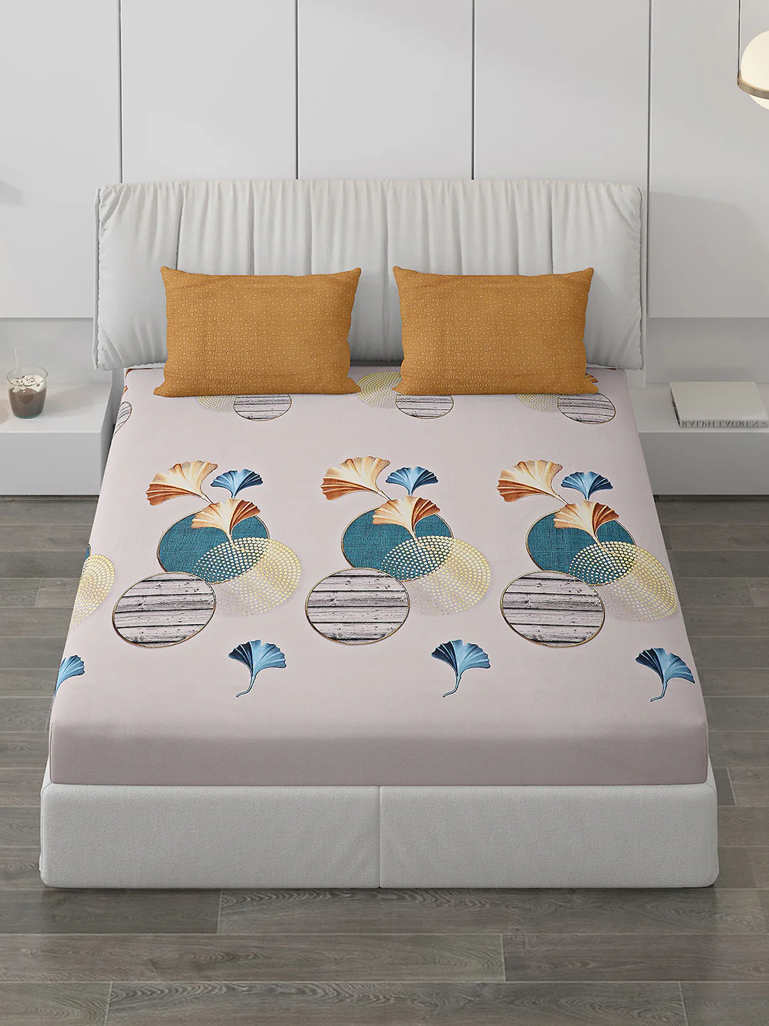 130 GSM Polyester Double Bed Bedsheet with 2 Pillow Covers - Image 2