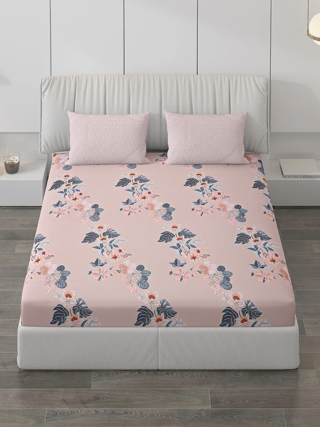 130 GSM Polyester Double Bed Bedsheet with 2 Pillow Covers - Image 2