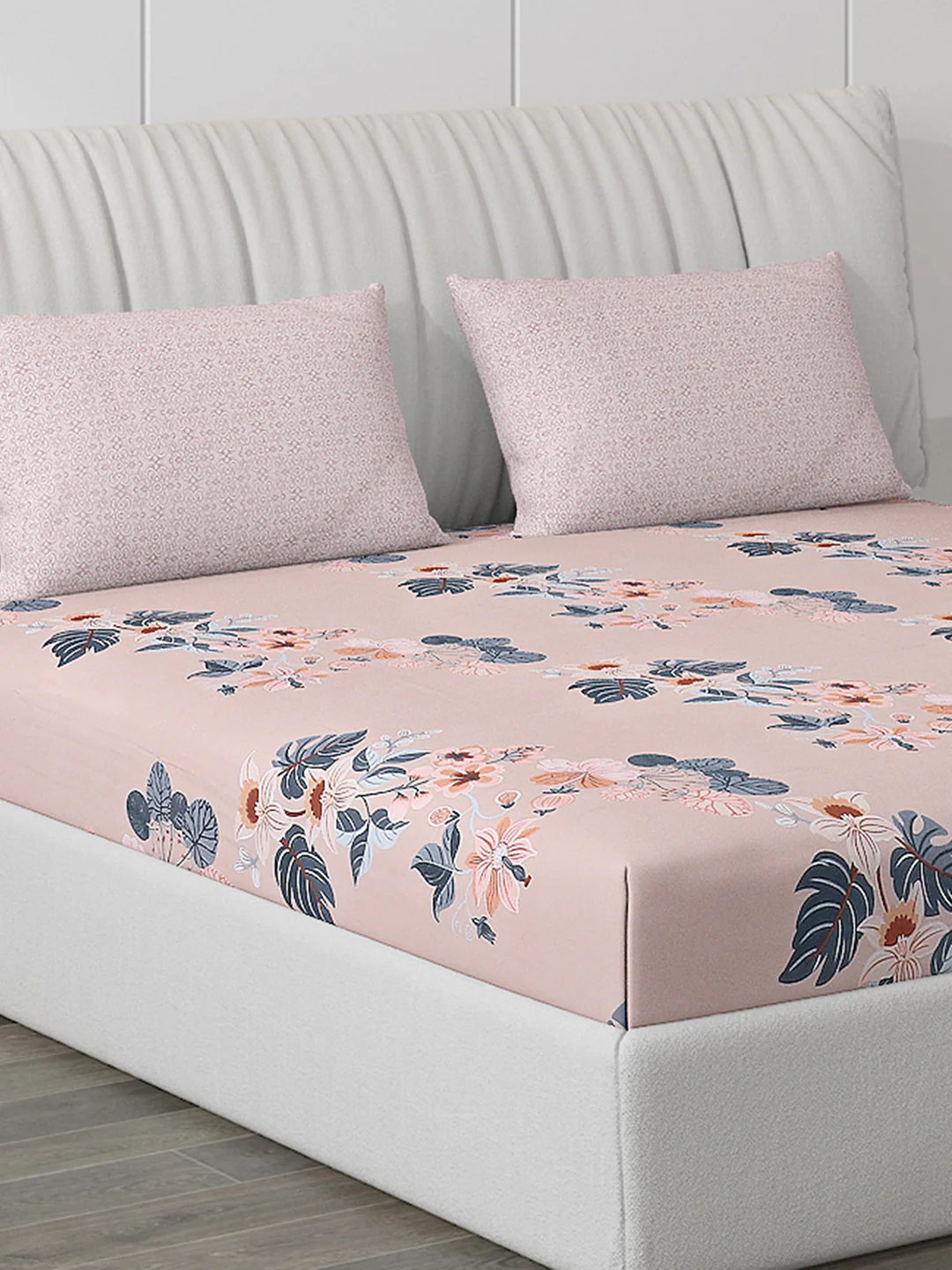 130 GSM Polyester Double Bed Bedsheet with 2 Pillow Covers - Image 5