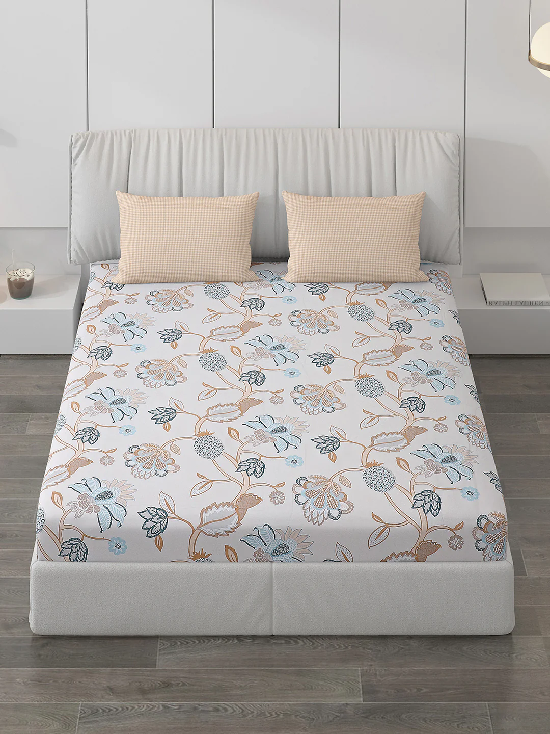 130 GSM Polyester Double Bed Bedsheet with 2 Pillow Covers - Image 2