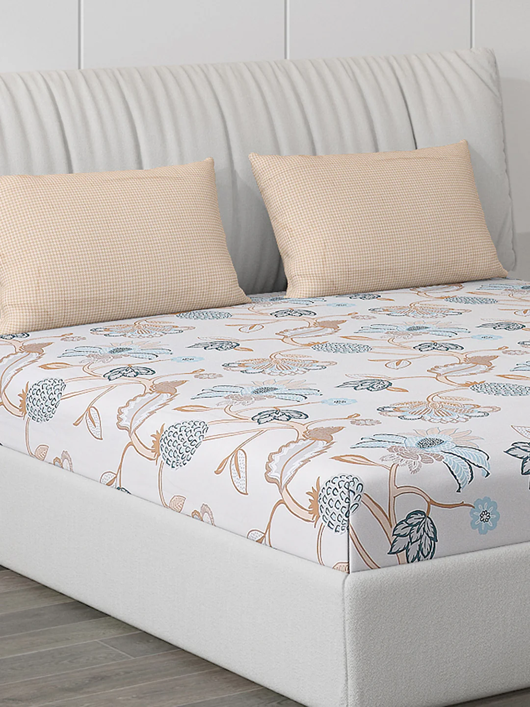 130 GSM Polyester Double Bed Bedsheet with 2 Pillow Covers - Image 5
