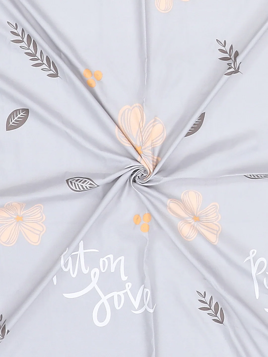 130 GSM Polyester Double Bed Bedsheet with 2 Pillow Covers - Image 9
