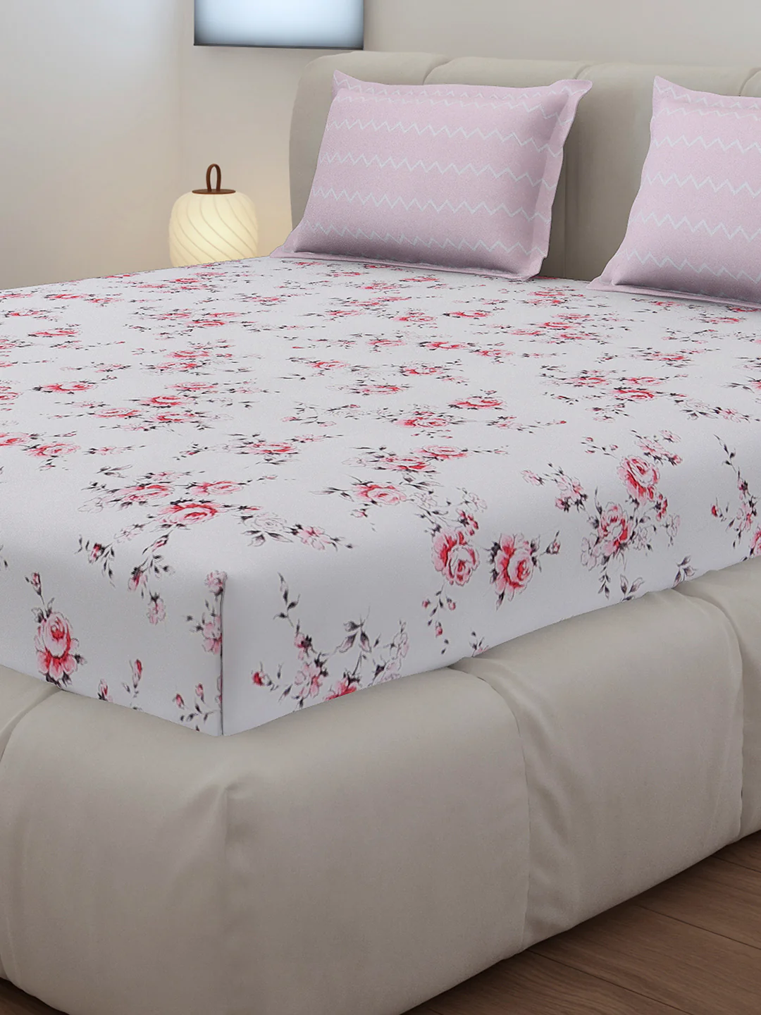 130 GSM Polyester King Size 1 Bedsheet with 2 Pillow Covers (Edmond) - Image 4