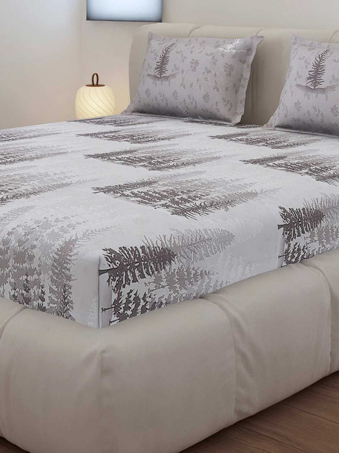 130 GSM Polyester King Size 1 Bedsheet with 2 Pillow Covers (Edmond) - Image 4