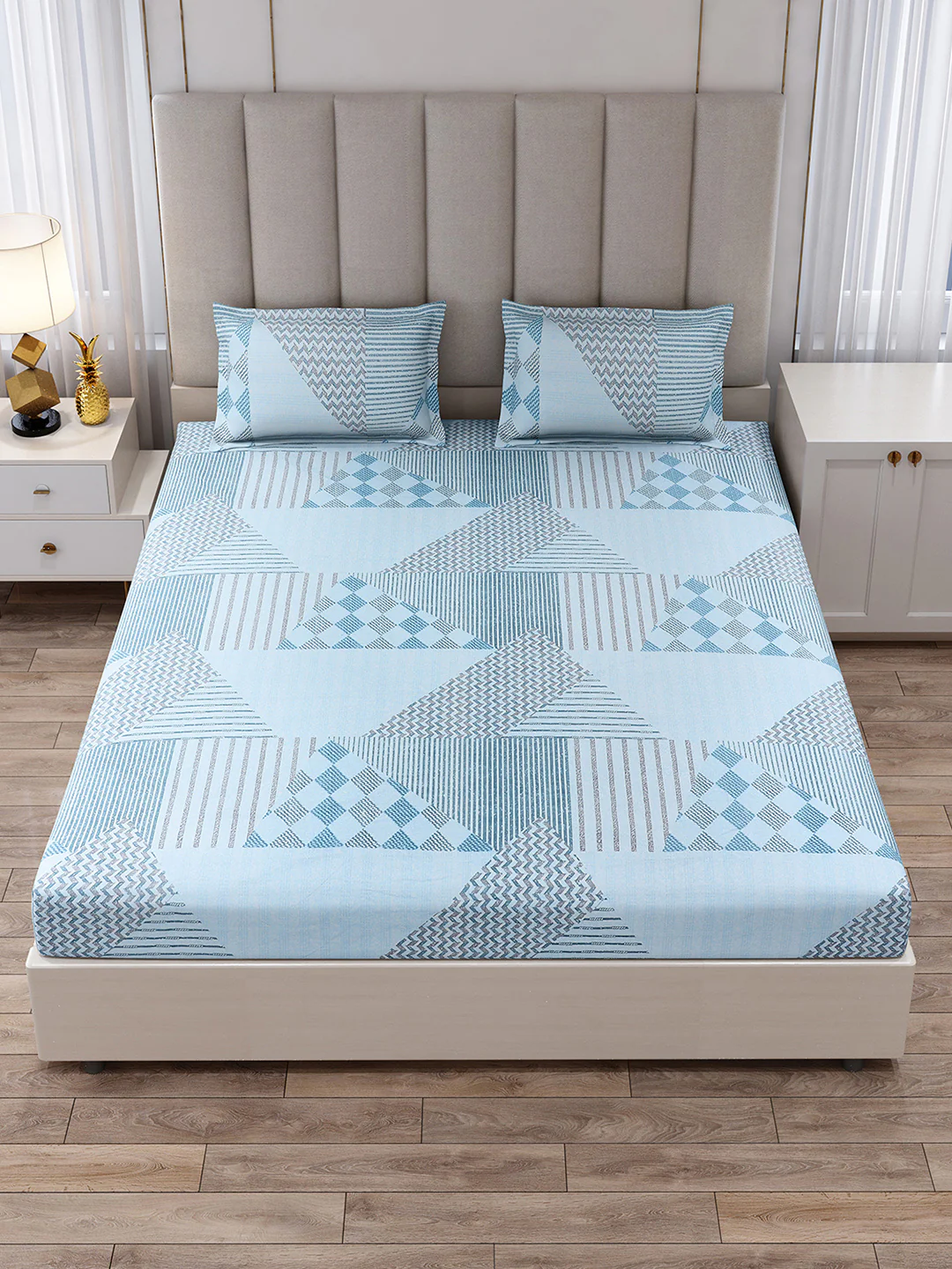 130 GSM Polyester King Size 1 Bedsheet with 2 Pillow Covers (Royal King) - Image 3