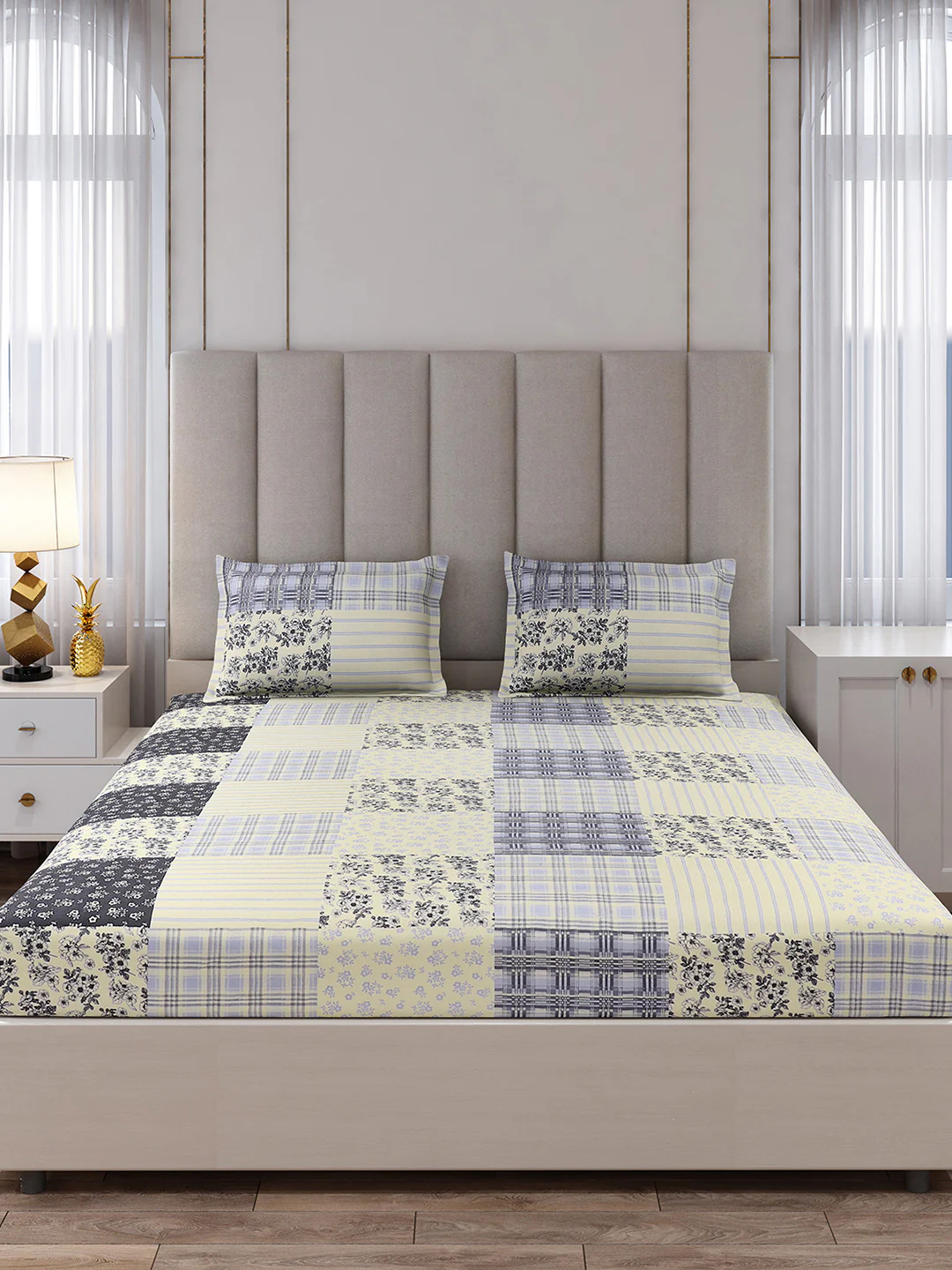 130 GSM Polyester King Size 1 Bedsheet with 2 Pillow Covers (Royal King) - Image 4