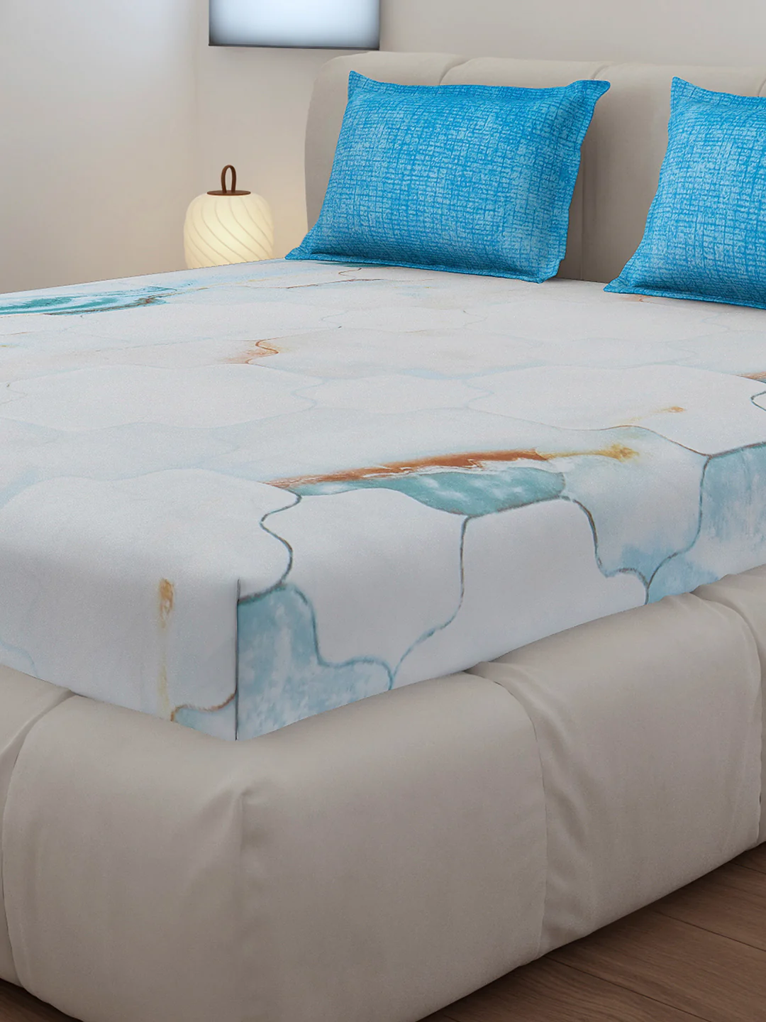 130 GSM Polyester King Size 1 Bedsheet with 2 Pillow Covers (Stanley) - Image 4