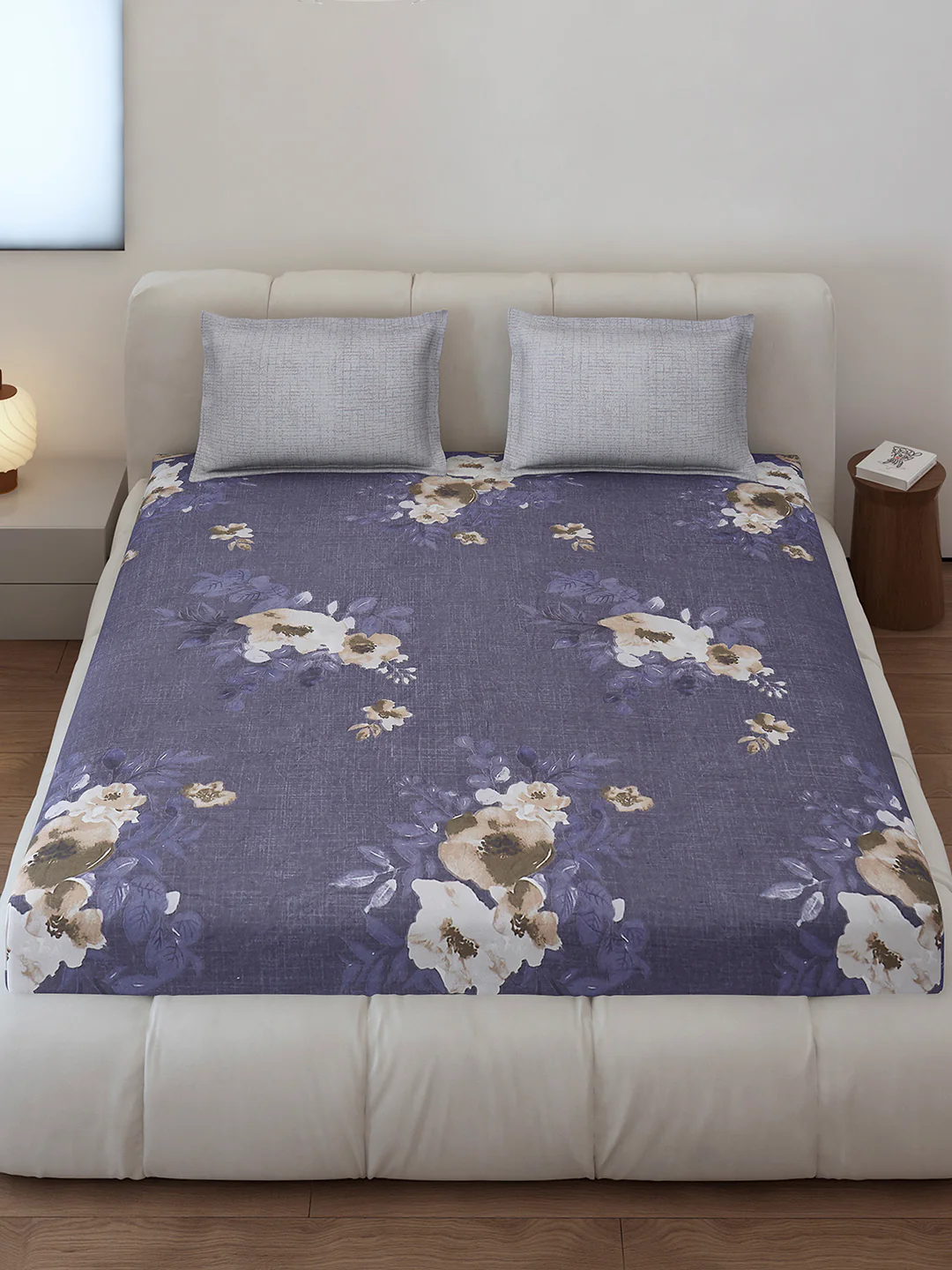 130 GSM Polyester King Size 1 Bedsheet with 2 Pillow Covers (Stanley) - Image 2