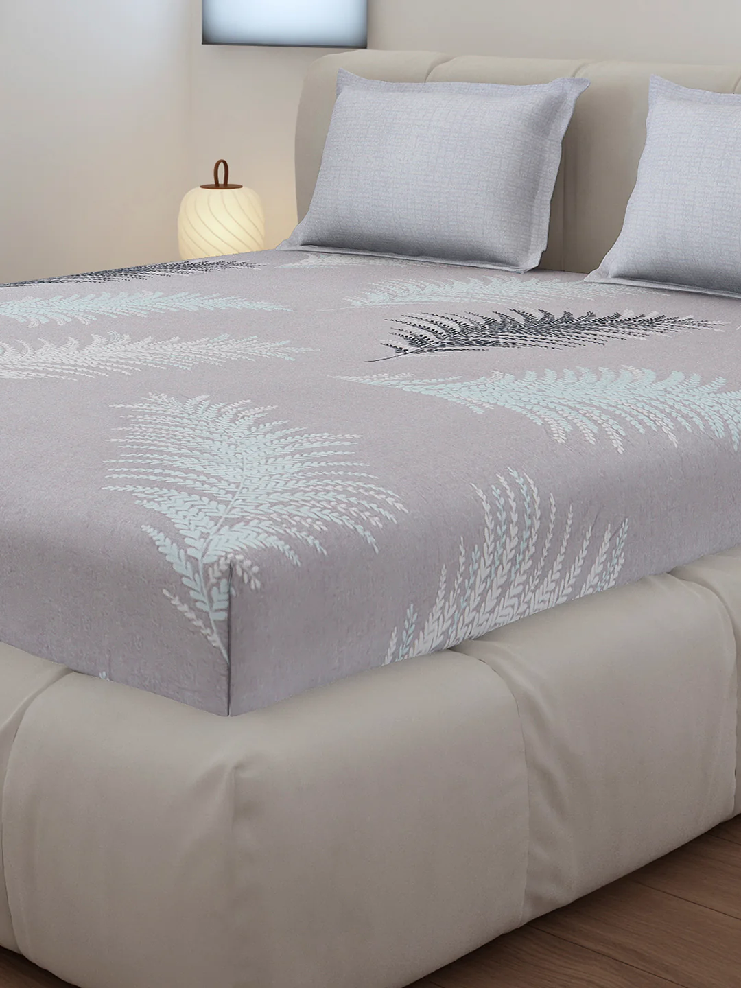 130 GSM Polyester King Size 1 Bedsheet with 2 Pillow Covers (Stanley) - Image 4