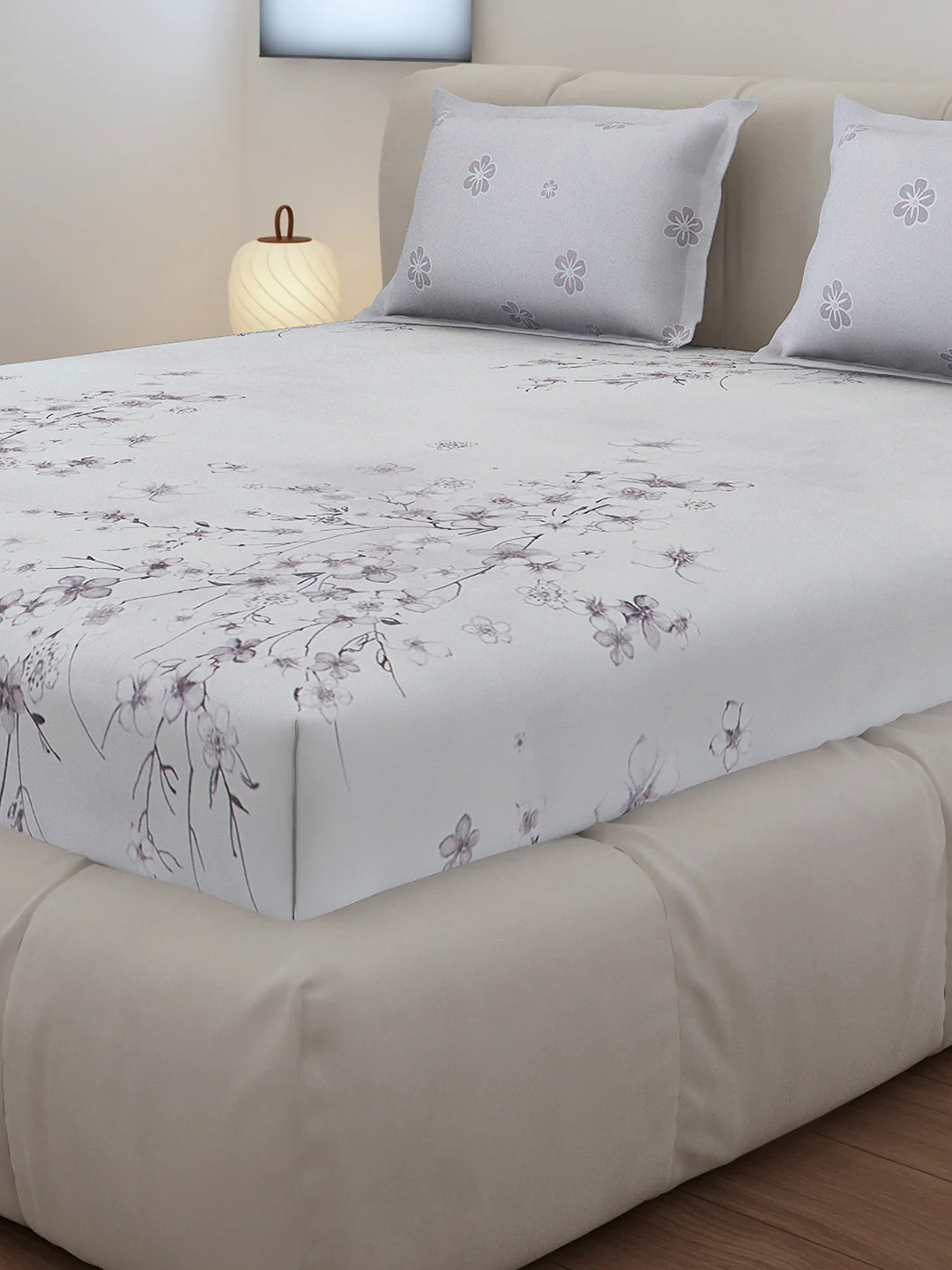 130 GSM Polyester King Size 1 Bedsheet with 2 Pillow Covers (Stanley) - Image 4