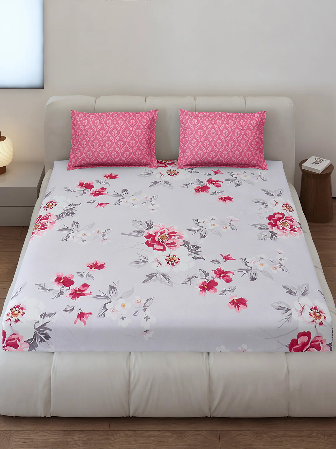 130 GSM Polyester King Size 1 Bedsheet with 2 Pillow Covers (Stanley) - Image 2