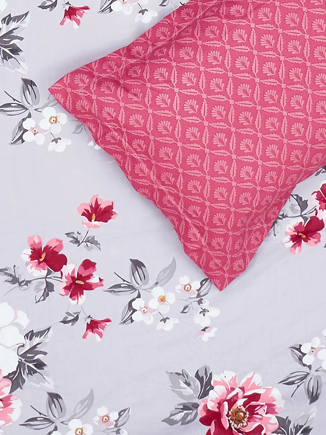 130 GSM Polyester King Size 1 Bedsheet with 2 Pillow Covers (Stanley) - Image 5