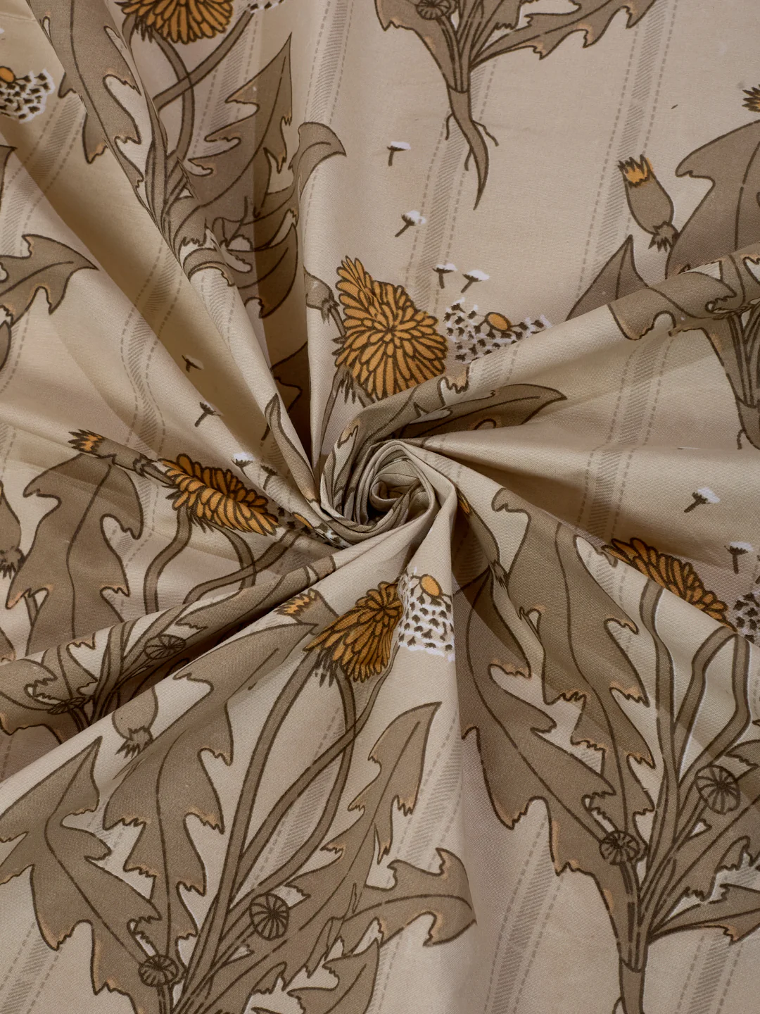 135 GSM Polyester King Size Bedsheet with 2 Pillow Covers Royal King Collection - Image 8