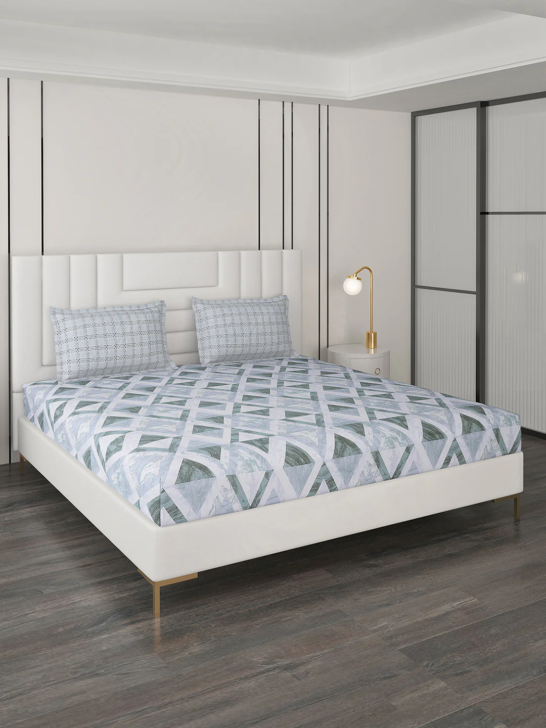 144 TC Cotton Double Bedsheet with 2 Pillow Covers - Image 2