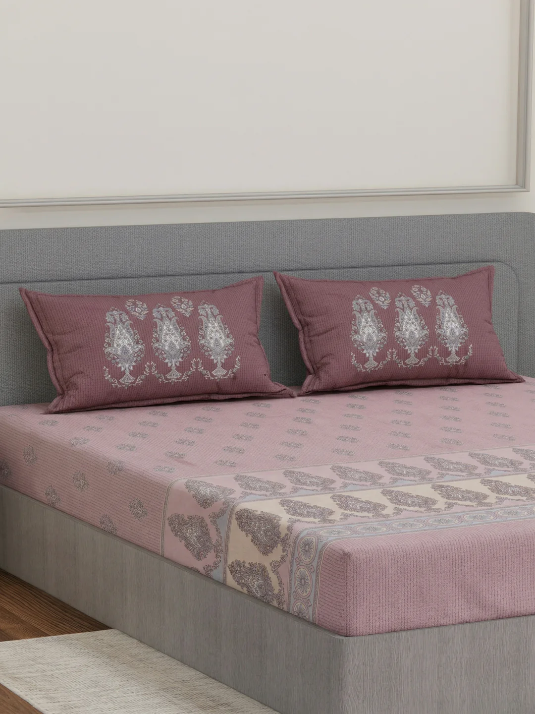 144 TC Pure Cotton King Size Bedsheet with 2 Pillow Covers Tradition Collection