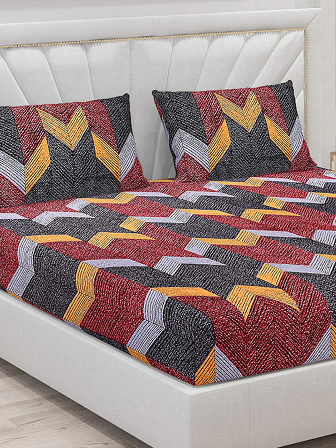 145 GSM Polyester Double Bed Bedsheet with 2 Pillow Covers - Image 5