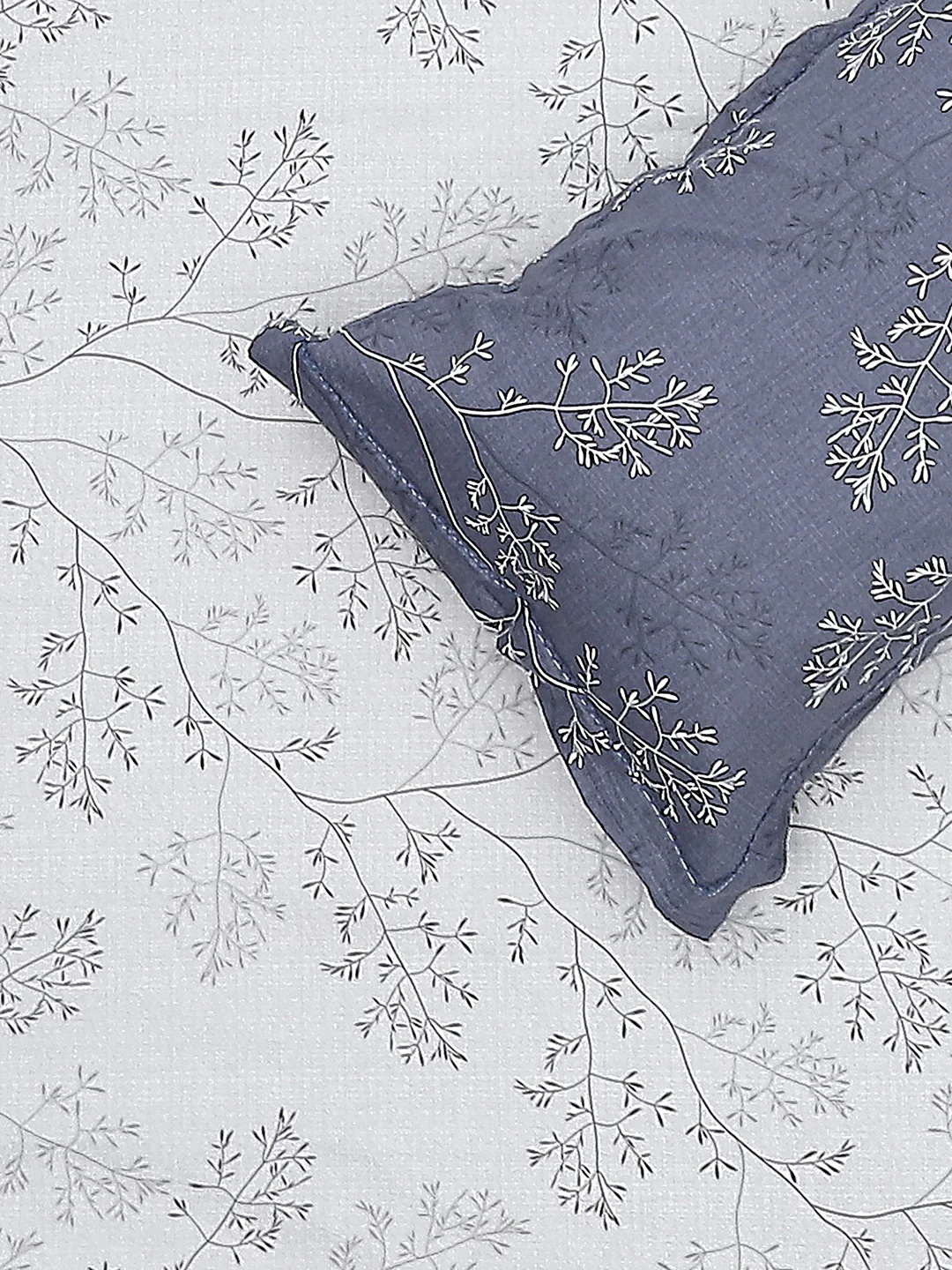 200 TC Cotton Double Bed Bedsheet with 2 Pillow Covers - Image 6