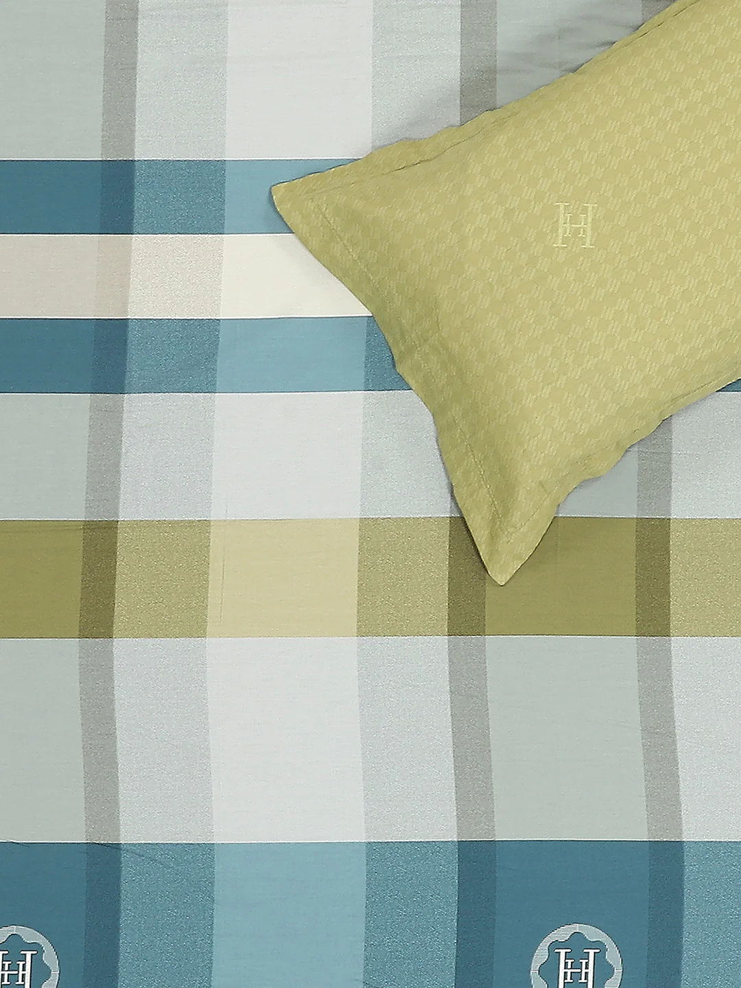 200 TC Cotton Double Bed 1 Bedsheet with 2 Pillow Covers (Ramona) - Image 5