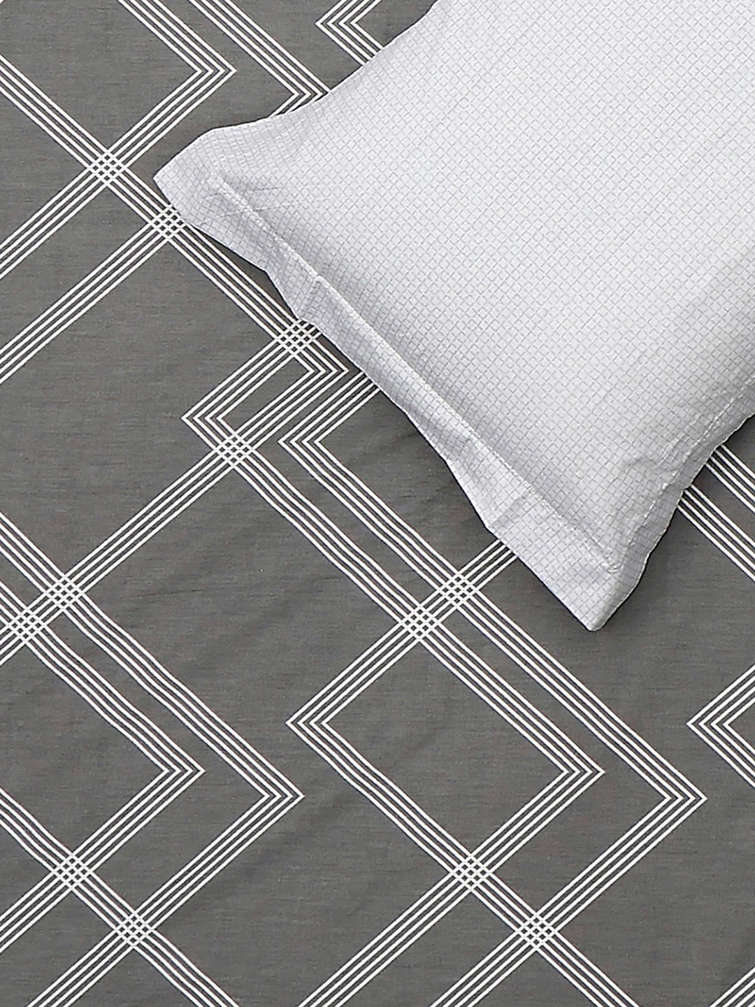 210 TC Cotton Double Bed 1 Bedsheet with 2 Pillow Covers (Ramona) - Image 5