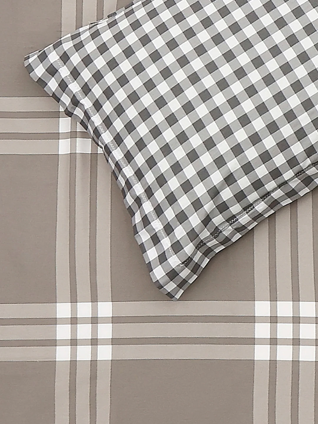 210 TC Cotton Double Bed 1 Bedsheet with 2 Pillow Covers (Ramona) - Image 5